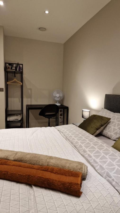 London City Apartment One 일링 외부 사진