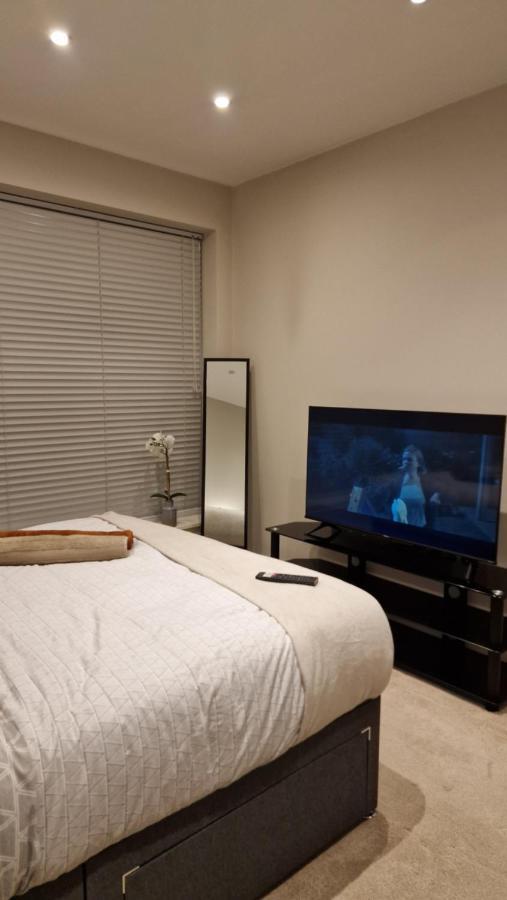 London City Apartment One 일링 외부 사진